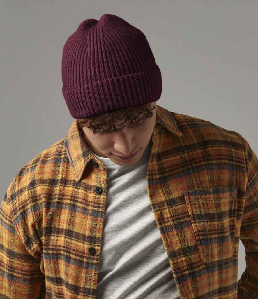 Beechfield Engineered Knit Ribbed Beanie - BUR