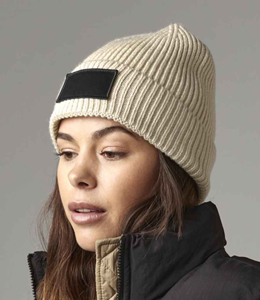 Beechfield Fashion Patch Beanie - OA/BK
