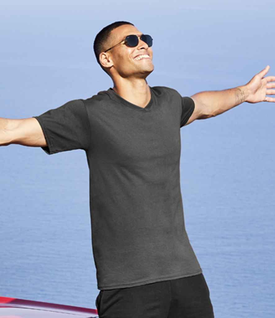 Fruit of the Loom V Neck Value T-Shirt - Dhe