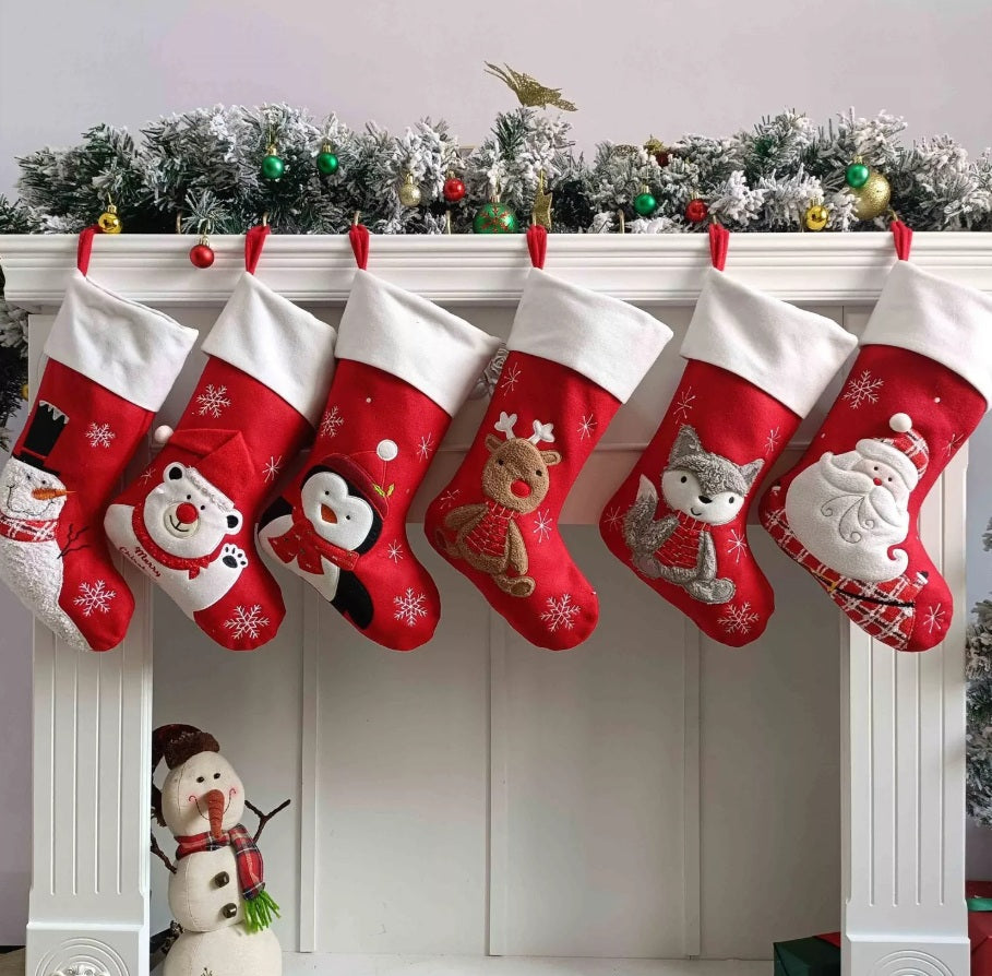 PERSONALISED CHRISTMAS STOCKINGS – EMBROIDERED NAME – FESTIVE GIFT FOR KIDS & FAMILY